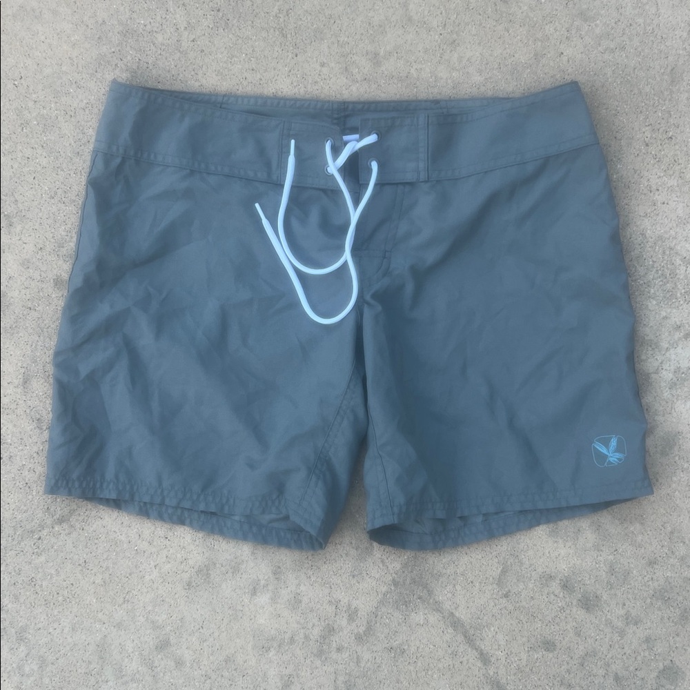 Carve Design Women's Grey Board Short Swim Trunks Size 6